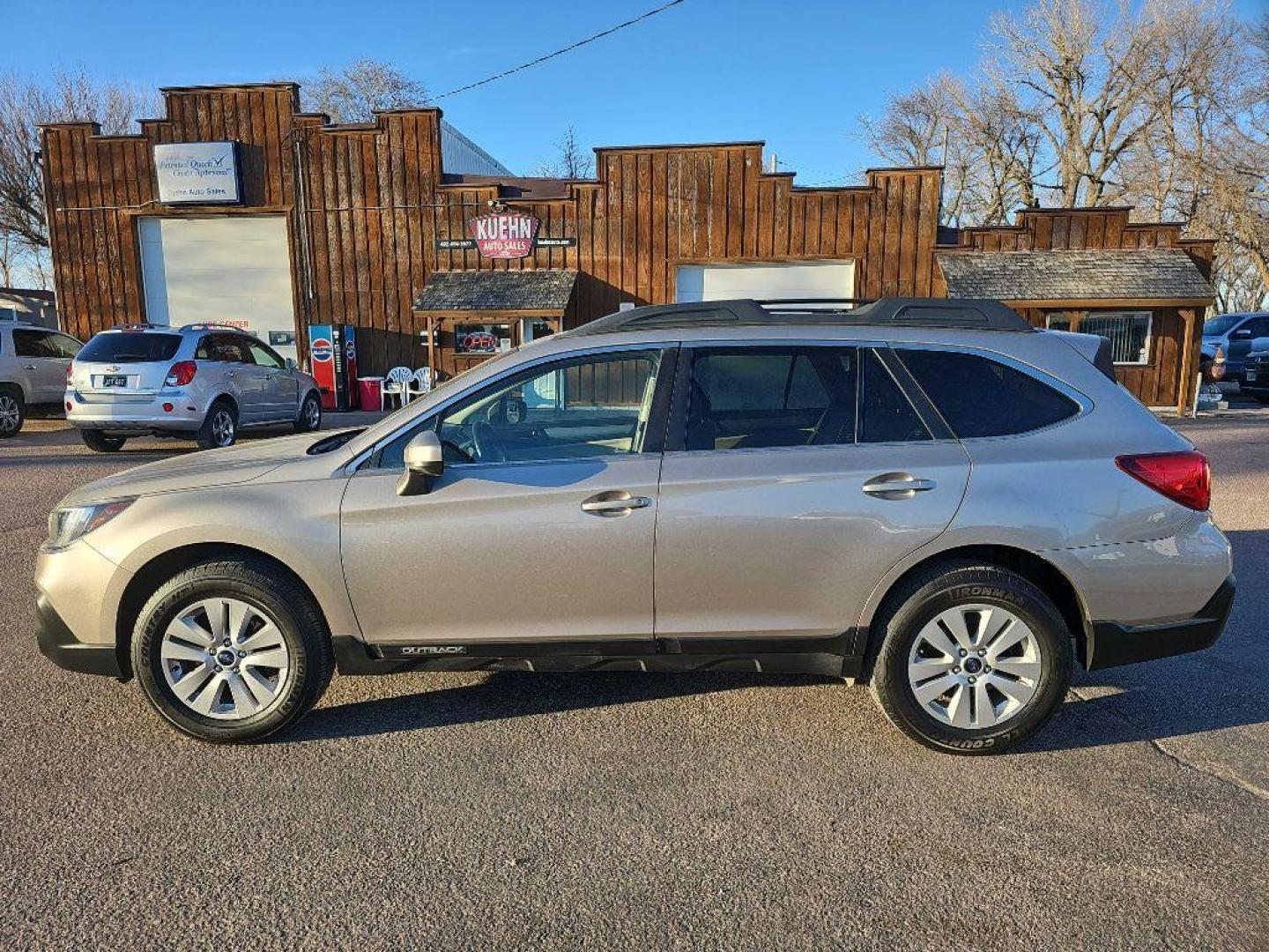 2018 TAN SUBARU OUTBACK 2.5I PREMIUM (4S4BSACC4J3) with an 2.5L engine, Continuously Variable transmission, located at 495 Old Highway 20 West, South Sioux City, NE, 68776, (402) 494-2677, 42.458408, -96.443512 - Photo#1