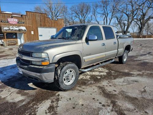 2001 CHEVROLET SILVERADO 2500 4DR