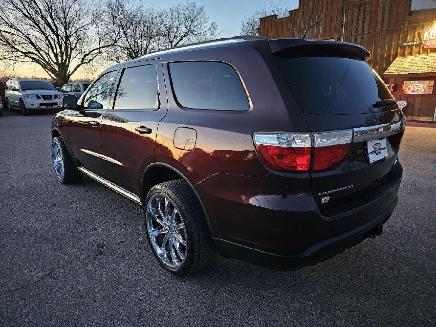 2012 MAROON DODGE DURANGO CREW (1C4RDHDG3CC) with an 3.6L engine, Automatic transmission, located at 495 Old Highway 20 West, South Sioux City, NE, 68776, (402) 494-2677, 42.458408, -96.443512 - Photo#5