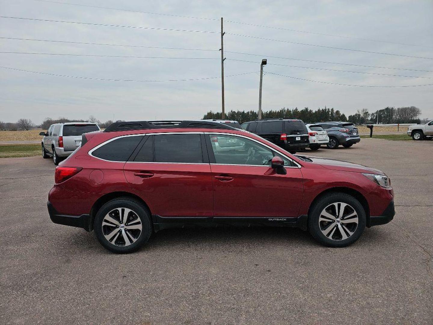 2019 MAROON SUBARU OUTBACK 2.5I LIMITED (4S4BSANC4K3) with an 2.5L engine, Continuously Variable transmission, located at 495 Old Highway 20 West, South Sioux City, NE, 68776, (402) 494-2677, 42.458408, -96.443512 - Photo#4