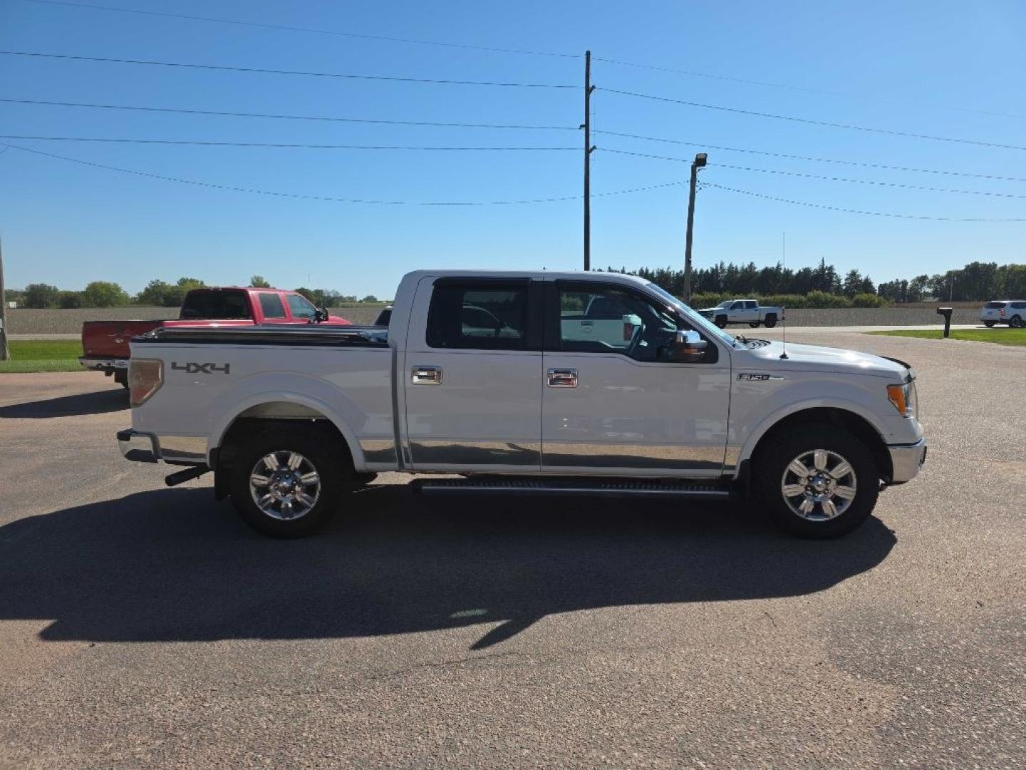 2010 WHITE FORD F150 SUPERCREW (1FTFW1EV9AF) with an 5.4L engine, Automatic transmission, located at 495 Old Highway 20 West, South Sioux City, NE, 68776, (402) 494-2677, 42.458408, -96.443512- Photo#3