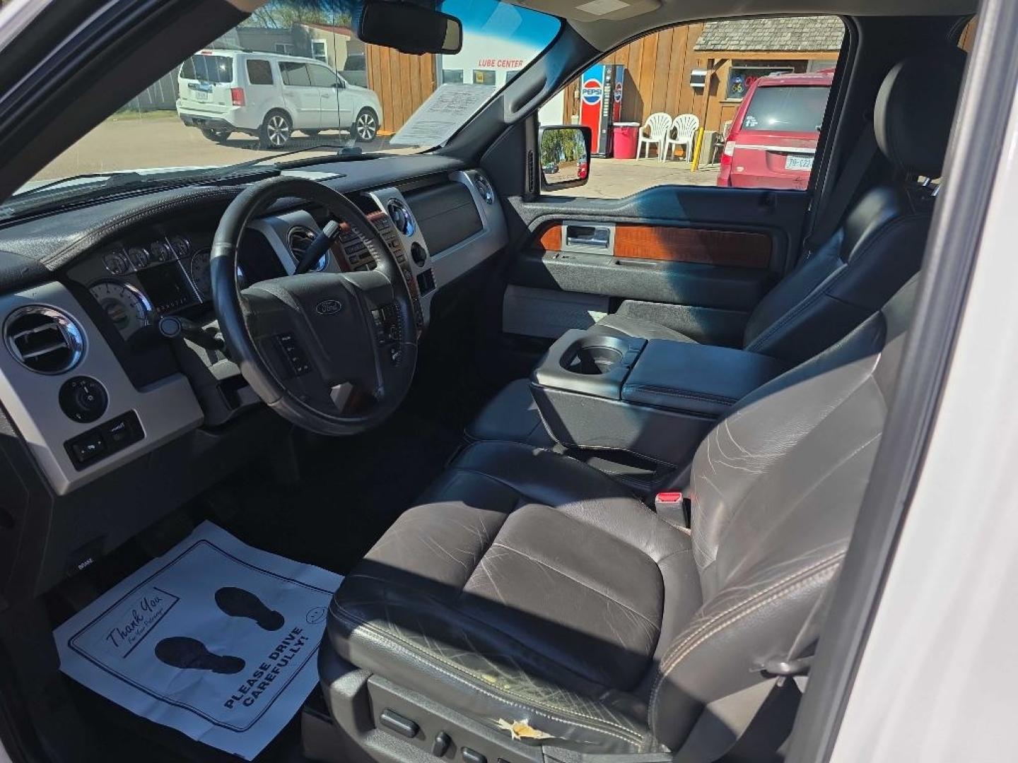 2010 WHITE FORD F150 SUPERCREW (1FTFW1EV9AF) with an 5.4L engine, Automatic transmission, located at 495 Old Highway 20 West, South Sioux City, NE, 68776, (402) 494-2677, 42.458408, -96.443512- Photo#6