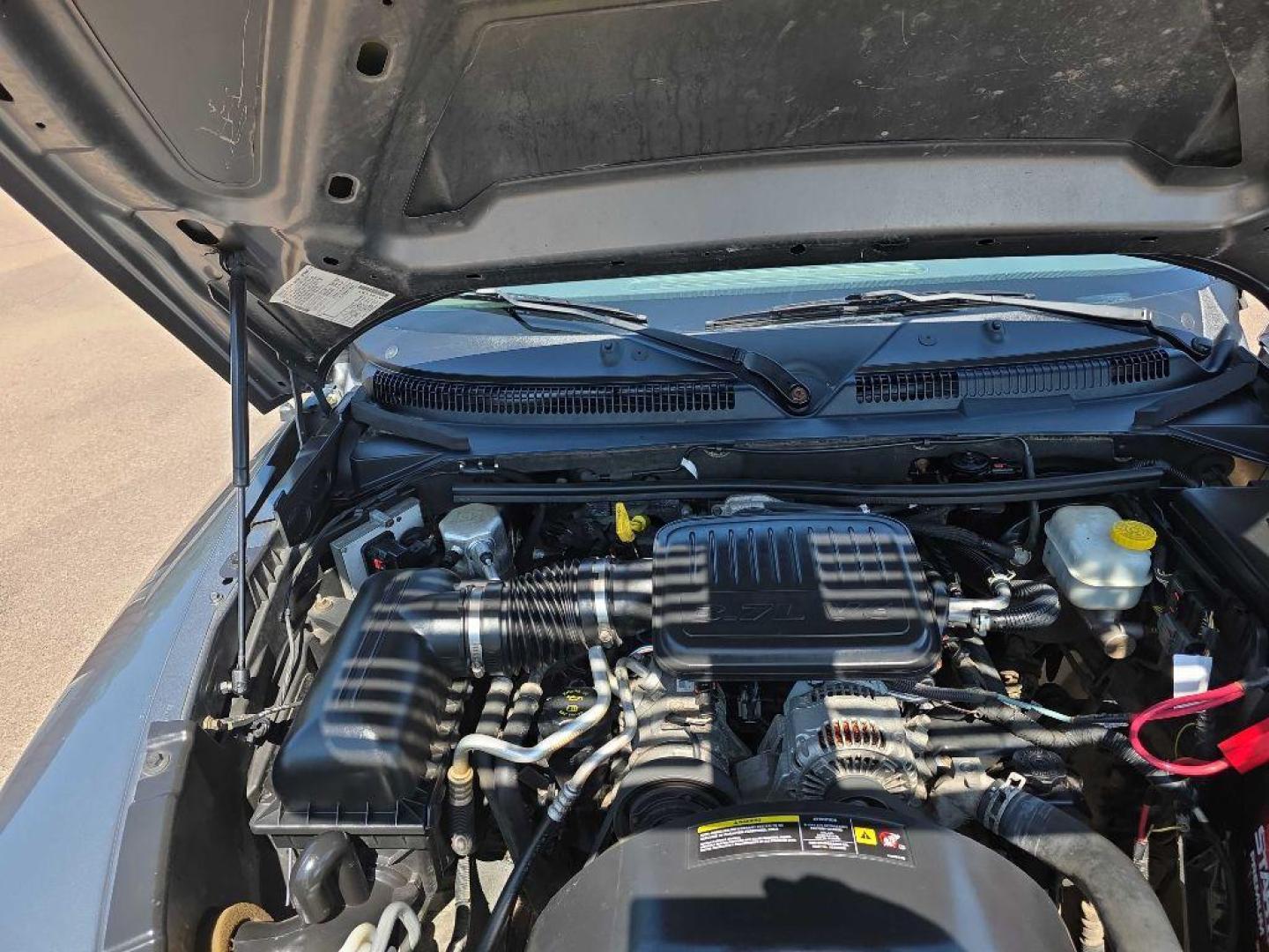 2006 GREY DODGE DAKOTA QUAD SLT (1D7HW48K46S) with an 3.7L engine, Automatic transmission, located at 495 Old Highway 20 West, South Sioux City, NE, 68776, (402) 494-2677, 42.458408, -96.443512 - Photo#9