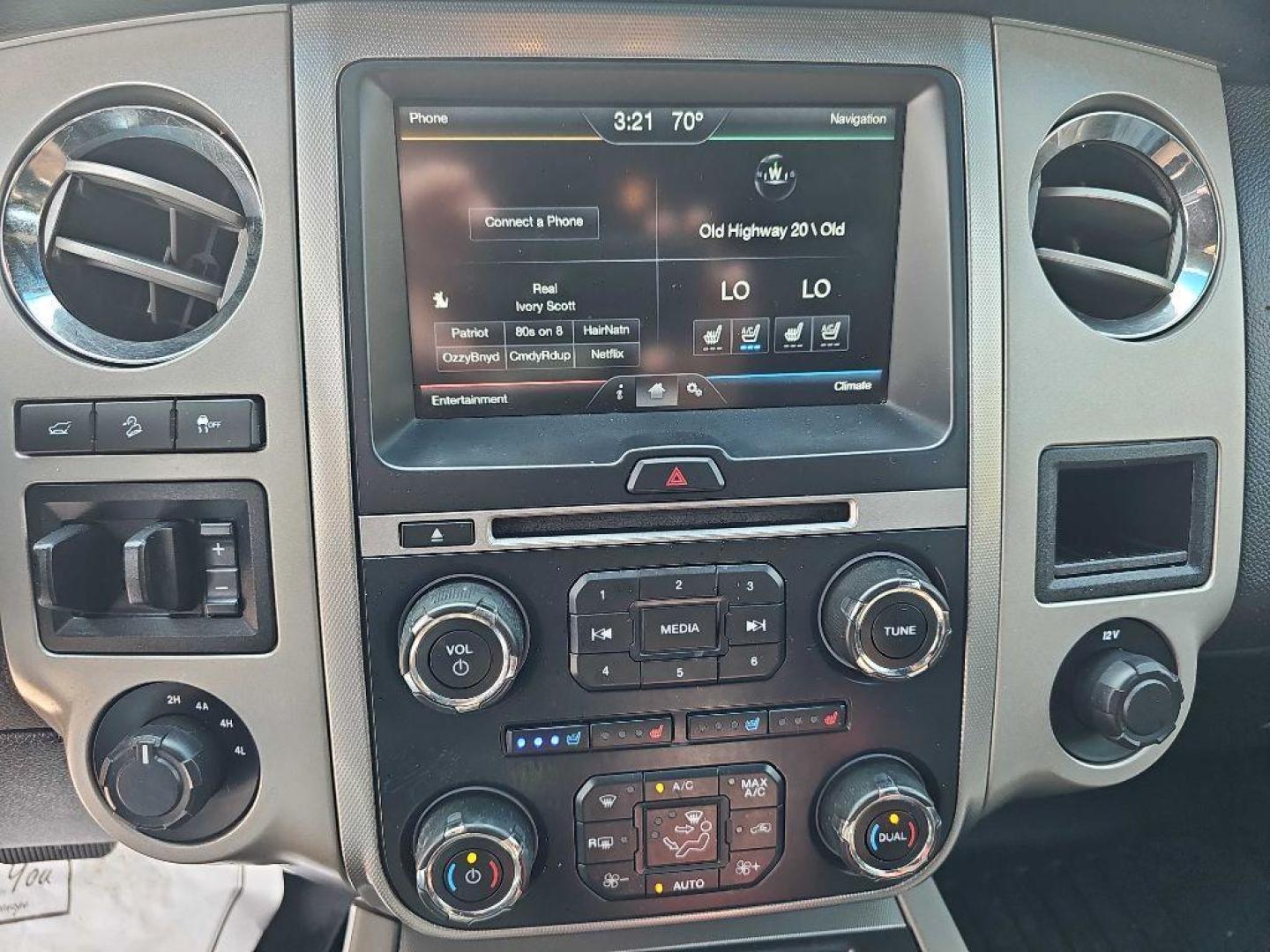 2015 BLACK FORD EXPEDITION EL XLT (1FMJK1JT7FE) with an 3.5L engine, Automatic transmission, located at 495 Old Highway 20 West, South Sioux City, NE, 68776, (402) 494-2677, 42.458408, -96.443512 - Photo#9