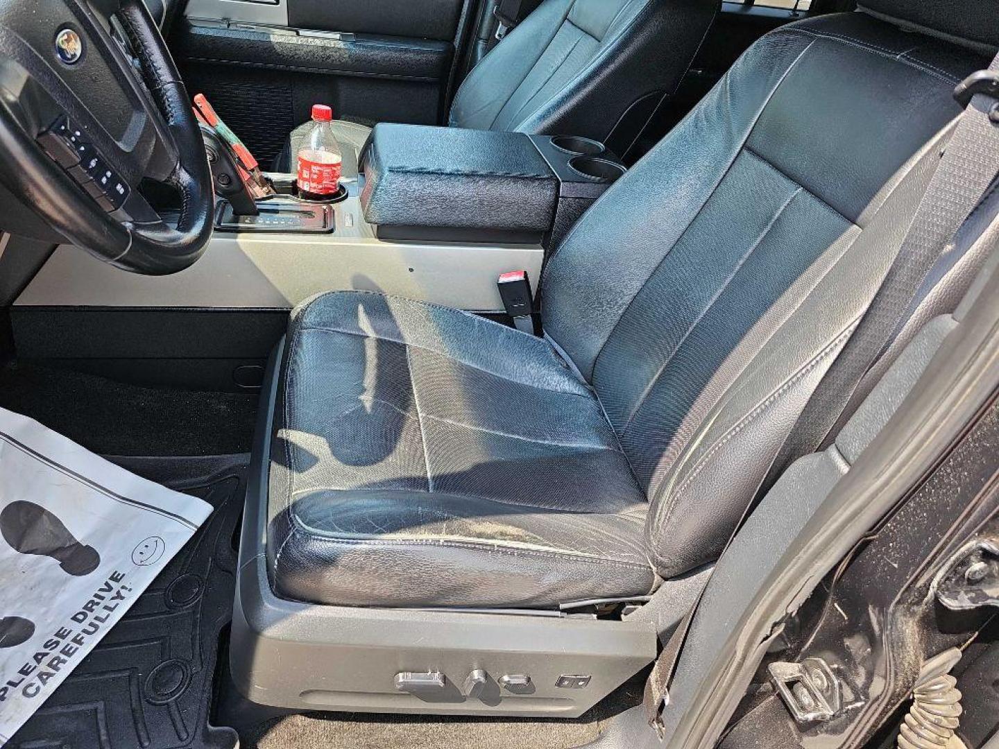 2015 BLACK FORD EXPEDITION EL XLT (1FMJK1JT7FE) with an 3.5L engine, Automatic transmission, located at 495 Old Highway 20 West, South Sioux City, NE, 68776, (402) 494-2677, 42.458408, -96.443512 - Photo#11