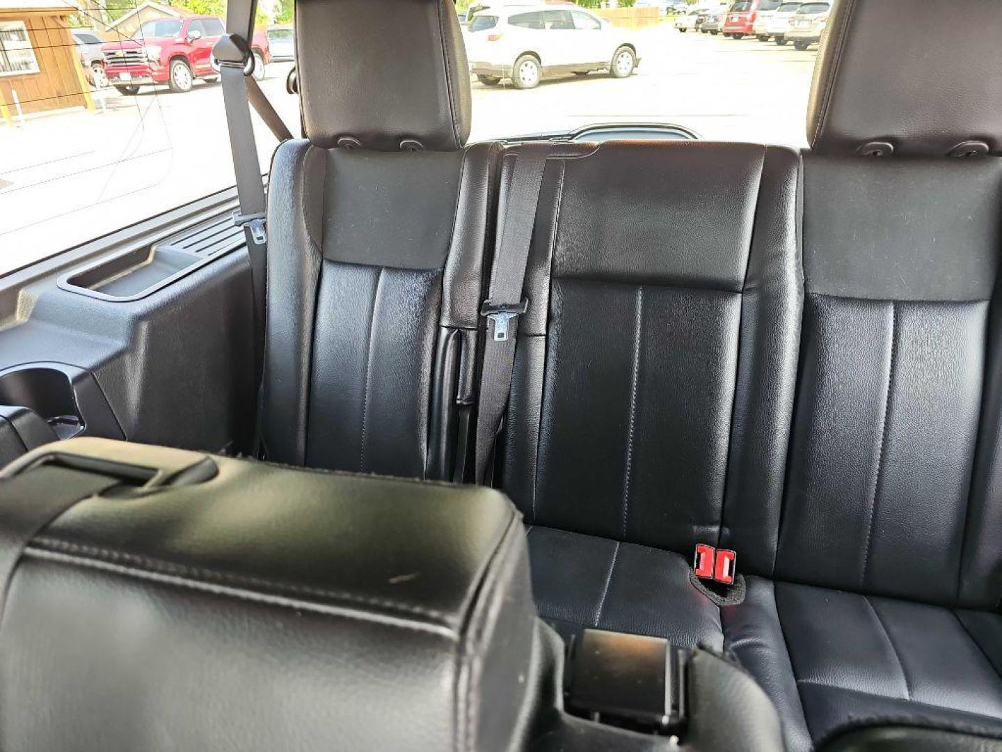 2015 BLACK FORD EXPEDITION EL XLT (1FMJK1JT7FE) with an 3.5L engine, Automatic transmission, located at 495 Old Highway 20 West, South Sioux City, NE, 68776, (402) 494-2677, 42.458408, -96.443512 - Photo#6