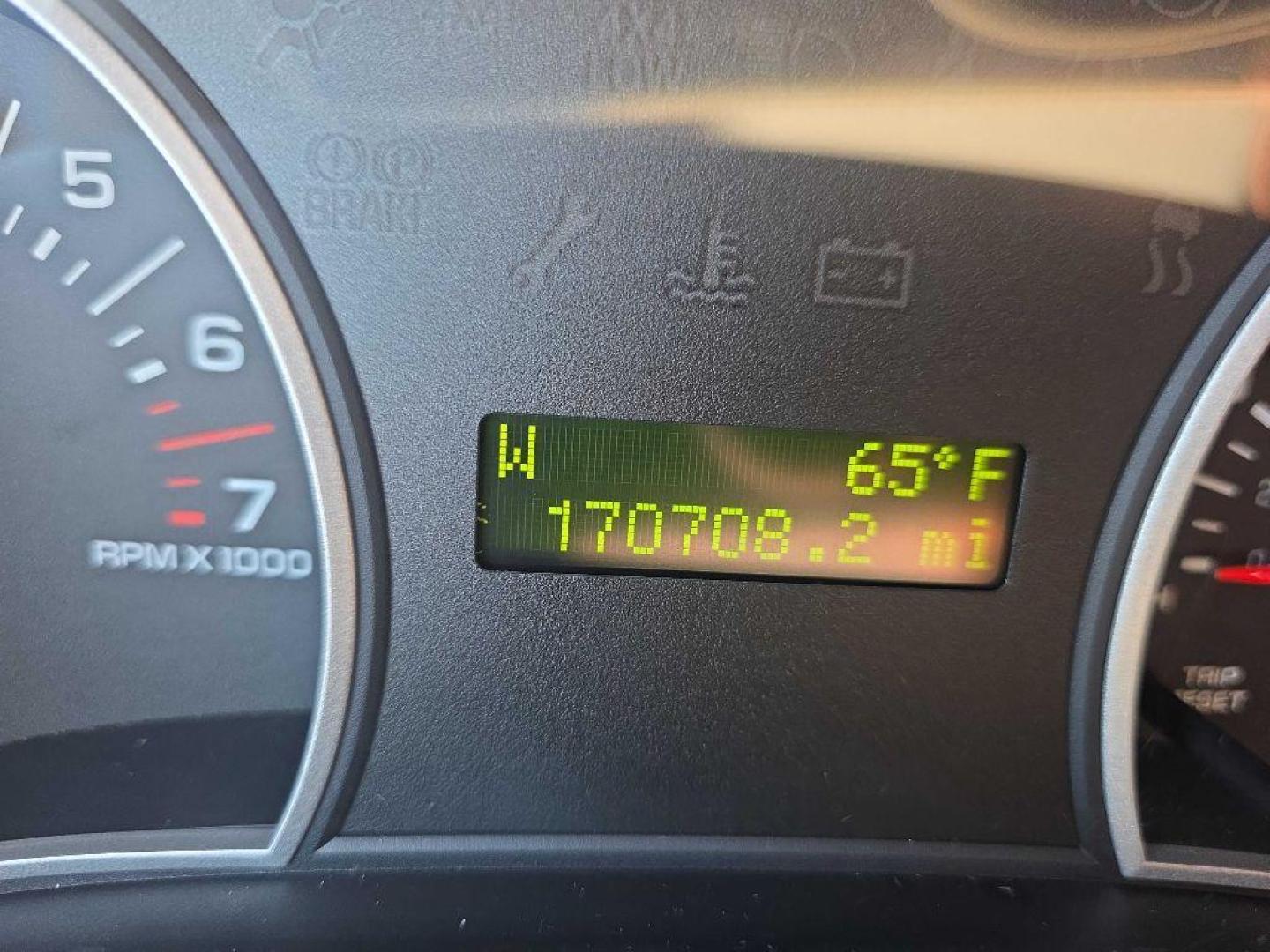 2006 SILVER FORD EXPLORER XLT (1FMEU73E36U) with an 4.0L engine, Automatic transmission, located at 495 Old Highway 20 West, South Sioux City, NE, 68776, (402) 494-2677, 42.458408, -96.443512 - Photo#11