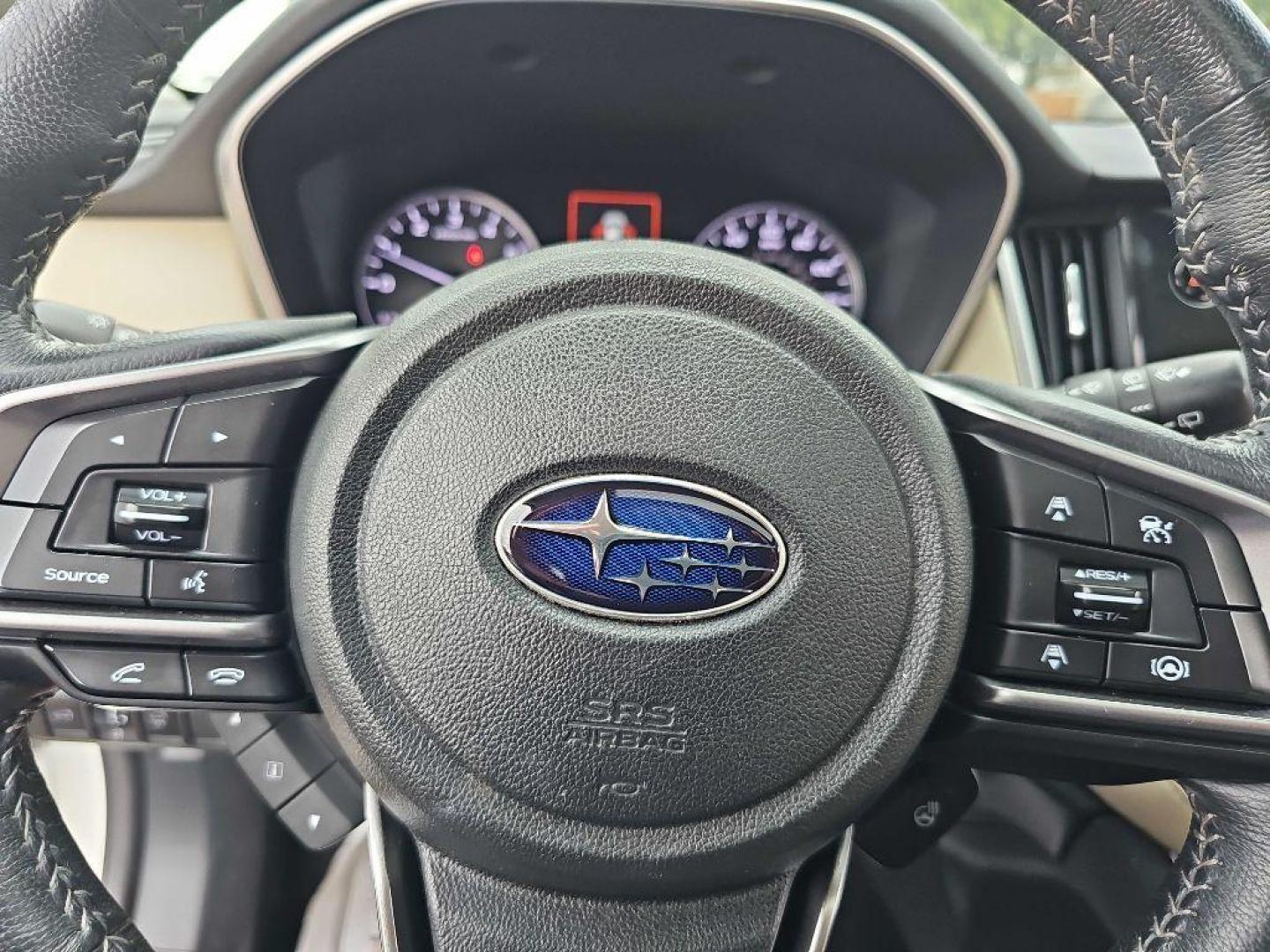 2020 WHITE SUBARU OUTBACK LIMITED (4S4BTANC8L3) with an 2.5L engine, Continuously Variable transmission, located at 495 Old Highway 20 West, South Sioux City, NE, 68776, (402) 494-2677, 42.458408, -96.443512 - Photo#15