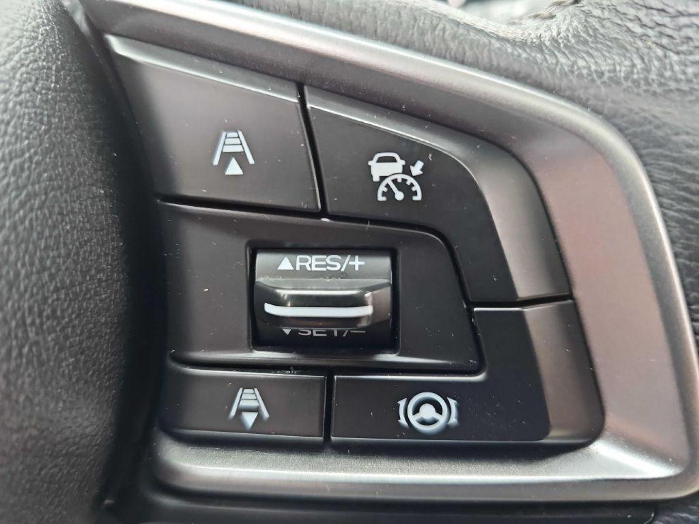 2020 WHITE SUBARU OUTBACK LIMITED (4S4BTANC8L3) with an 2.5L engine, Continuously Variable transmission, located at 495 Old Highway 20 West, South Sioux City, NE, 68776, (402) 494-2677, 42.458408, -96.443512 - Photo#20