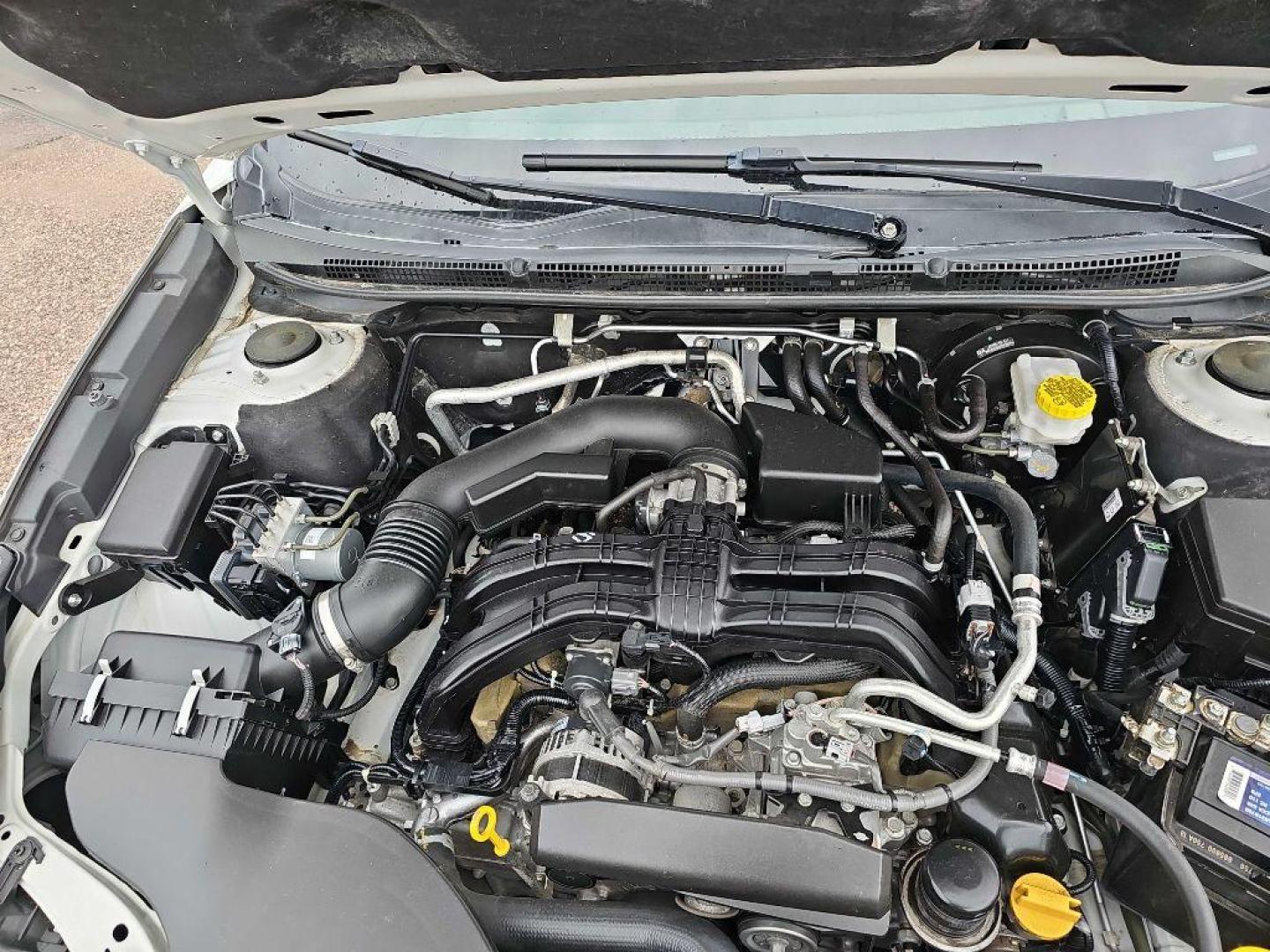 2020 WHITE SUBARU OUTBACK LIMITED (4S4BTANC8L3) with an 2.5L engine, Continuously Variable transmission, located at 495 Old Highway 20 West, South Sioux City, NE, 68776, (402) 494-2677, 42.458408, -96.443512 - Photo#26