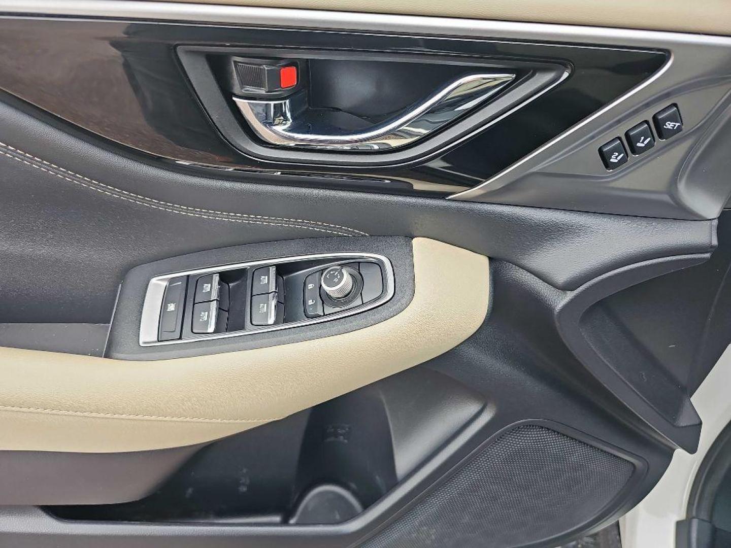 2020 WHITE SUBARU OUTBACK LIMITED (4S4BTANC8L3) with an 2.5L engine, Continuously Variable transmission, located at 495 Old Highway 20 West, South Sioux City, NE, 68776, (402) 494-2677, 42.458408, -96.443512 - Photo#7