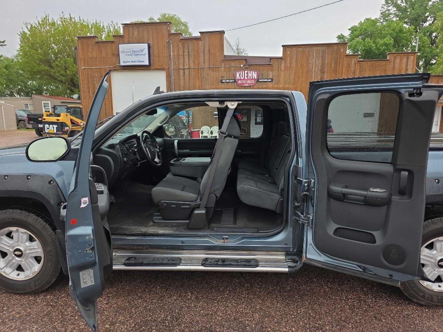 2008 BLUE CHEVROLET SILVERADO 1500 (1GCEK19Y88Z) with an 6.0L engine, Automatic transmission, located at 495 Old Highway 20 West, South Sioux City, NE, 68776, (402) 494-2677, 42.458408, -96.443512 - Photo#6