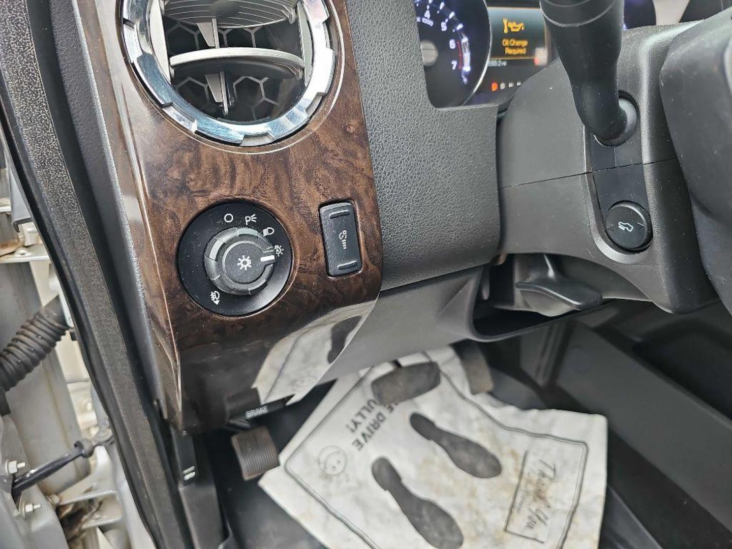 2015 SILVER FORD F250 SUPER DUTY (1FT7W2B68FE) with an 6.2L engine, Automatic transmission, located at 495 Old Highway 20 West, South Sioux City, NE, 68776, (402) 494-2677, 42.458408, -96.443512 - Photo#11
