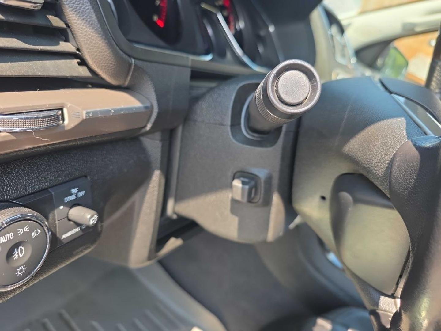 2014 GREY GMC ACADIA DENALI (1GKKVTKD3EJ) with an 3.6L engine, Automatic transmission, located at 495 Old Highway 20 West, South Sioux City, NE, 68776, (402) 494-2677, 42.458408, -96.443512- Photo#14