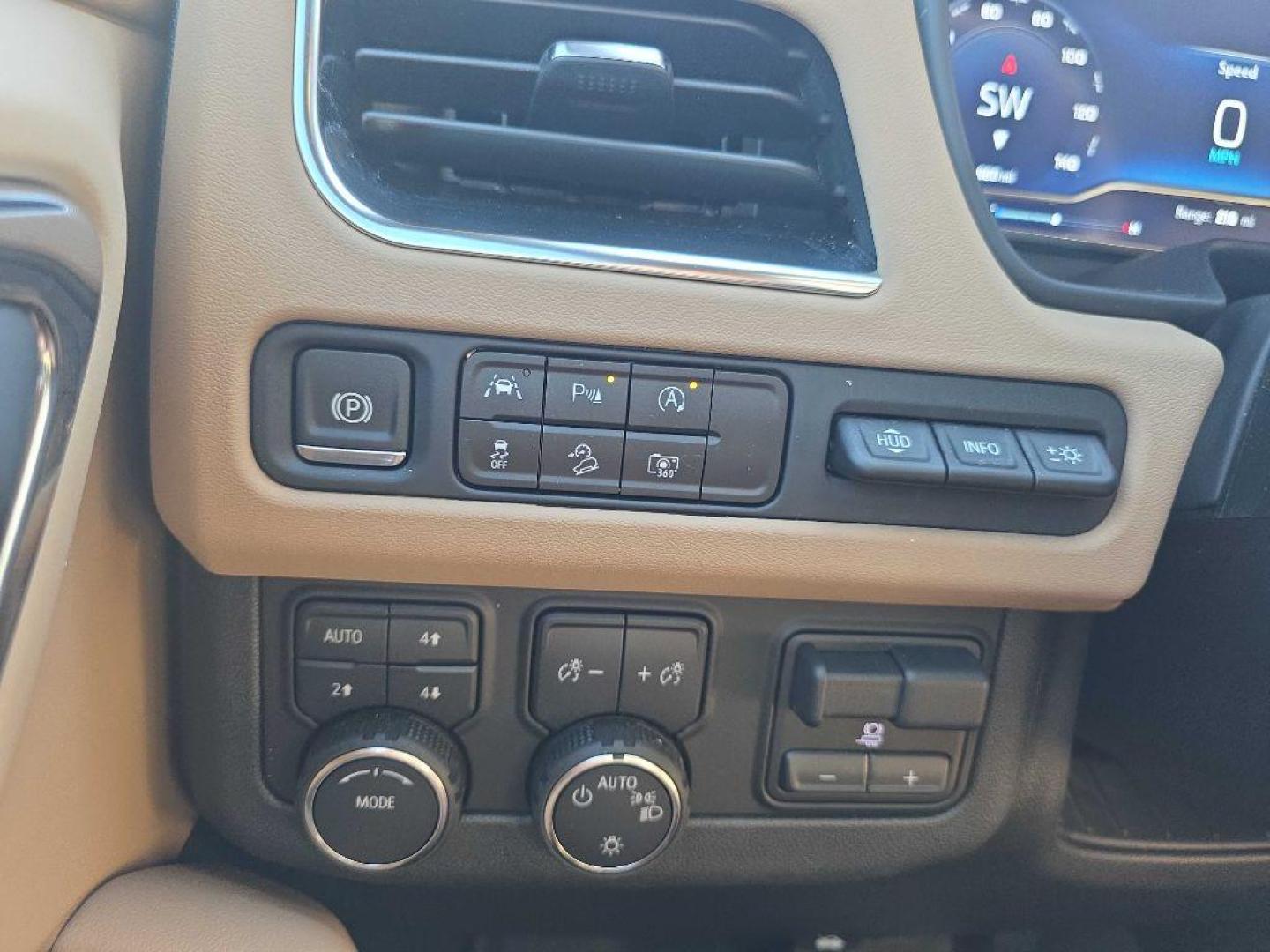2024 RED CHEVROLET TAHOE 1500 PREMIER (1GNSKSKD2RR) with an 5.3L engine, Automatic transmission, located at 495 Old Highway 20 West, South Sioux City, NE, 68776, (402) 494-2677, 42.458408, -96.443512 - Photo#19