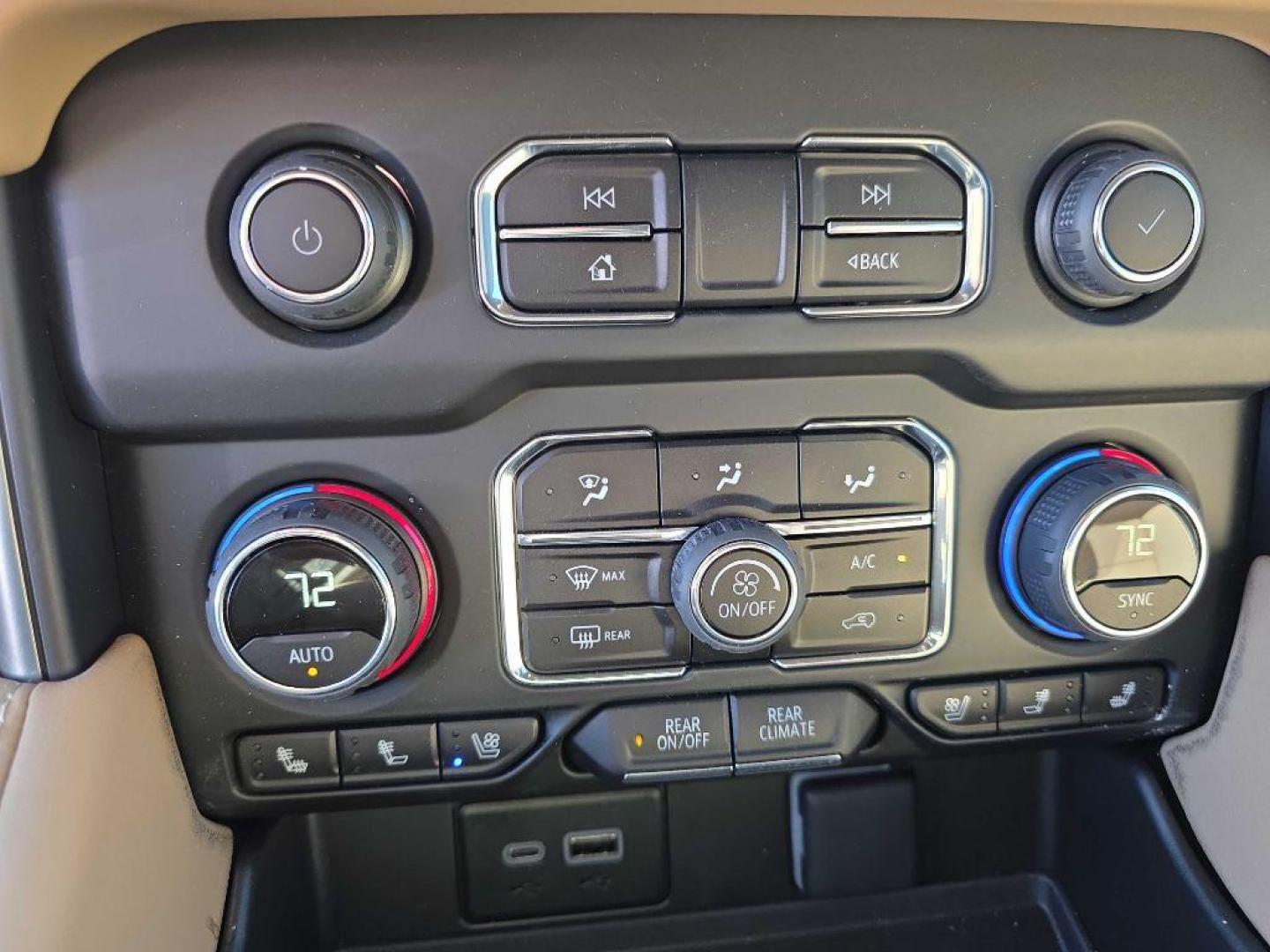 2024 RED CHEVROLET TAHOE 1500 PREMIER (1GNSKSKD2RR) with an 5.3L engine, Automatic transmission, located at 495 Old Highway 20 West, South Sioux City, NE, 68776, (402) 494-2677, 42.458408, -96.443512 - Photo#37