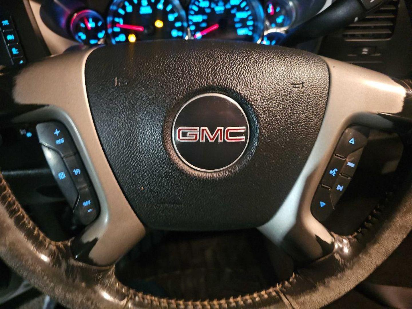 2008 SILVER GMC SIERRA 2500 HEAVY DUTY (1GTHK23K88F) with an 6.0L engine, Automatic transmission, located at 495 Old Highway 20 West, South Sioux City, NE, 68776, (402) 494-2677, 42.458408, -96.443512 - Photo#10