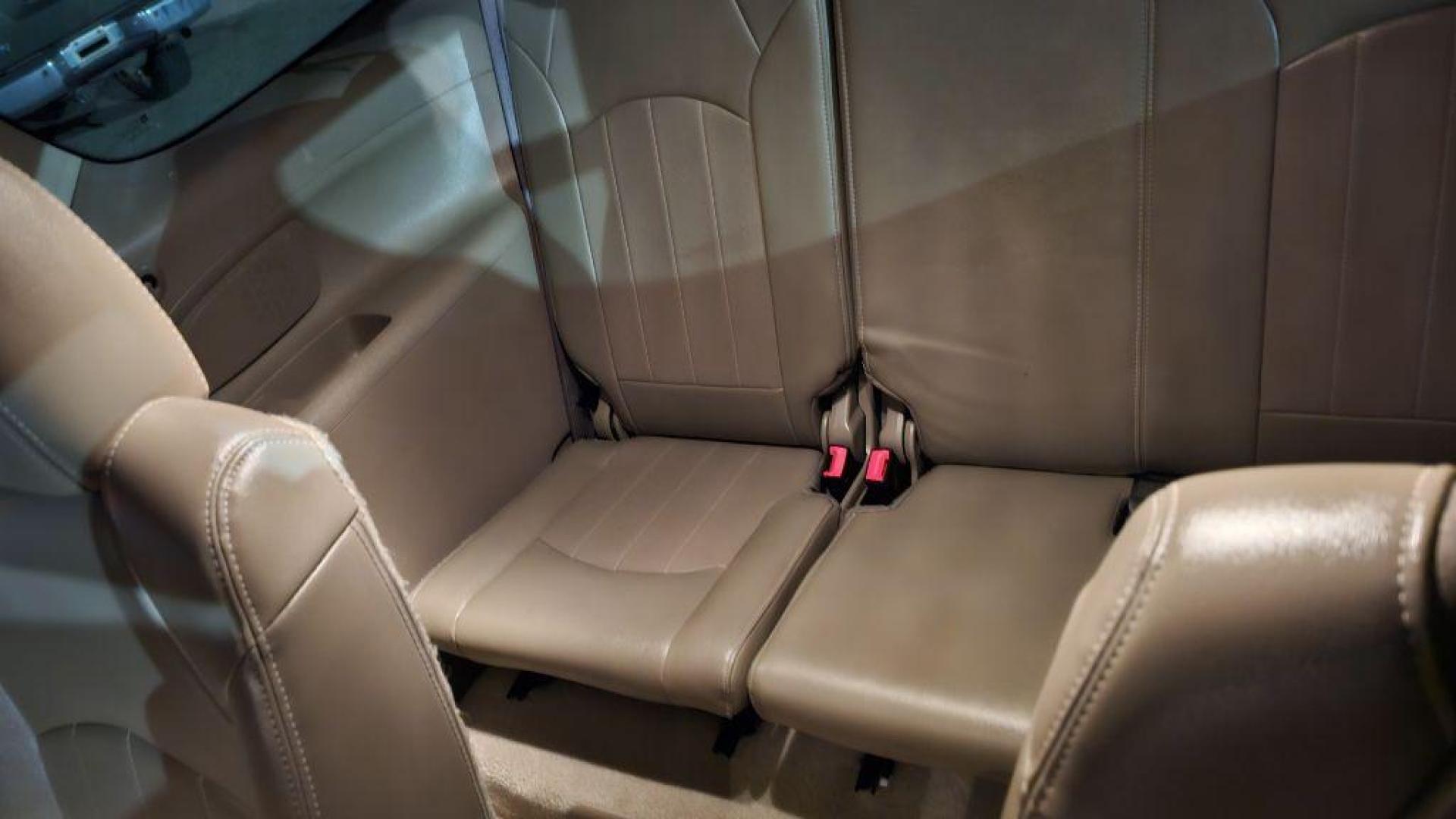 2016 WHITE GMC ACADIA DENALI (1GKKVTKD7GJ) with an 3.6L engine, Automatic transmission, located at 495 Old Highway 20 West, South Sioux City, NE, 68776, (402) 494-2677, 42.458408, -96.443512 - Photo#11