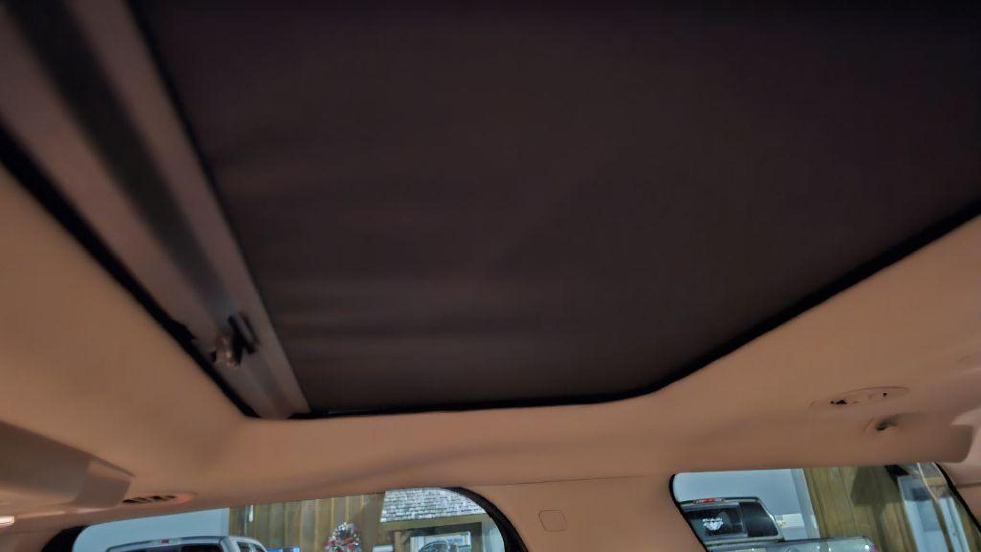 2016 WHITE GMC ACADIA DENALI (1GKKVTKD7GJ) with an 3.6L engine, Automatic transmission, located at 495 Old Highway 20 West, South Sioux City, NE, 68776, (402) 494-2677, 42.458408, -96.443512 - Photo#7