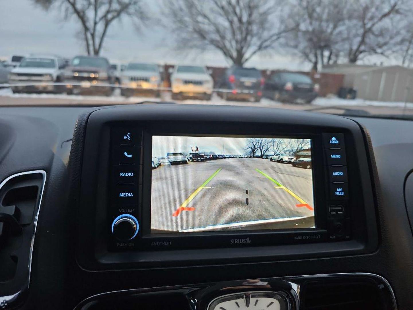 2015 BLUE CHRYSLER TOWN and COUNTRY TOURING (2C4RC1BG7FR) with an 3.6L engine, Automatic transmission, located at 495 Old Highway 20 West, South Sioux City, NE, 68776, (402) 494-2677, 42.458408, -96.443512 - Photo#23