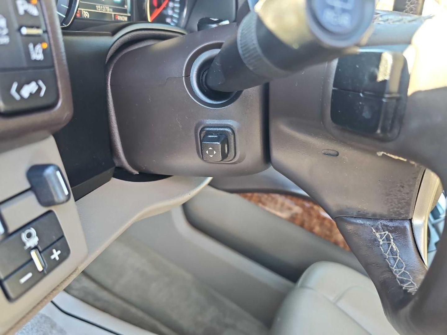 2011 SILVER JEEP GRAND CHEROKEE LAREDO (1J4RR4GG3BC) with an 3.6L engine, Automatic transmission, located at 495 Old Highway 20 West, South Sioux City, NE, 68776, (402) 494-2677, 42.458408, -96.443512 - Photo#20
