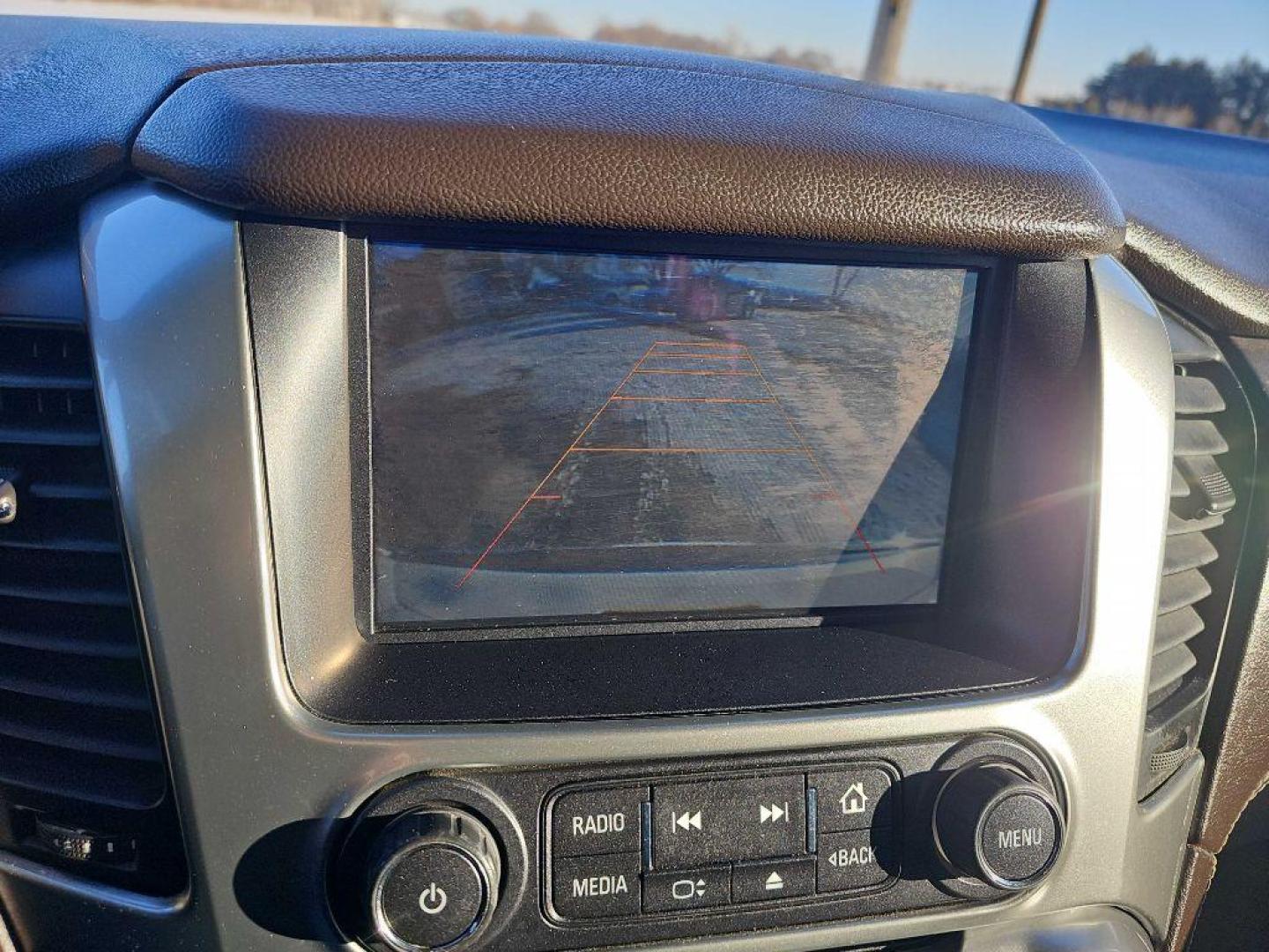 2011 SILVER JEEP GRAND CHEROKEE LAREDO (1J4RR4GG3BC) with an 3.6L engine, Automatic transmission, located at 495 Old Highway 20 West, South Sioux City, NE, 68776, (402) 494-2677, 42.458408, -96.443512 - Photo#23