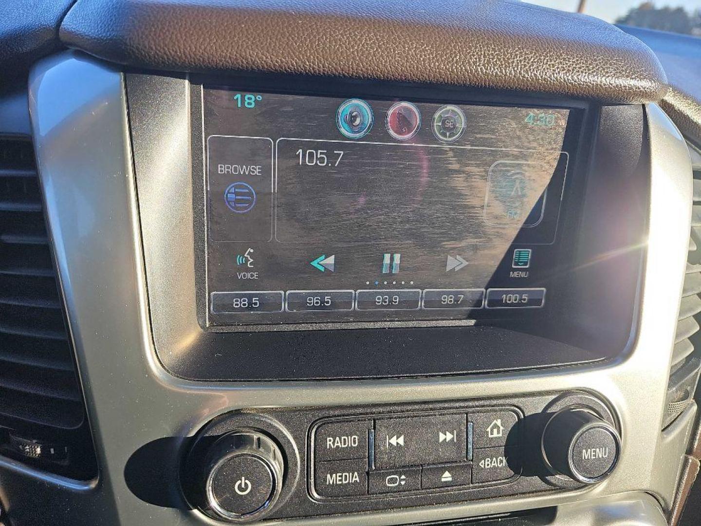 2011 SILVER JEEP GRAND CHEROKEE LAREDO (1J4RR4GG3BC) with an 3.6L engine, Automatic transmission, located at 495 Old Highway 20 West, South Sioux City, NE, 68776, (402) 494-2677, 42.458408, -96.443512 - Photo#24