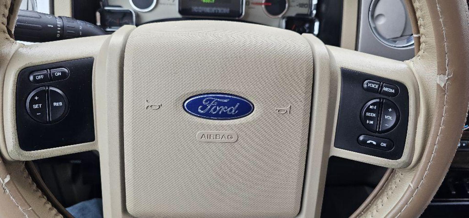 2013 BROWN FORD EXPEDITION EL XLT (1FMJK1J59DE) with an 5.4L engine, Automatic transmission, located at 495 Old Highway 20 West, South Sioux City, NE, 68776, (402) 494-2677, 42.458408, -96.443512 - Photo#18