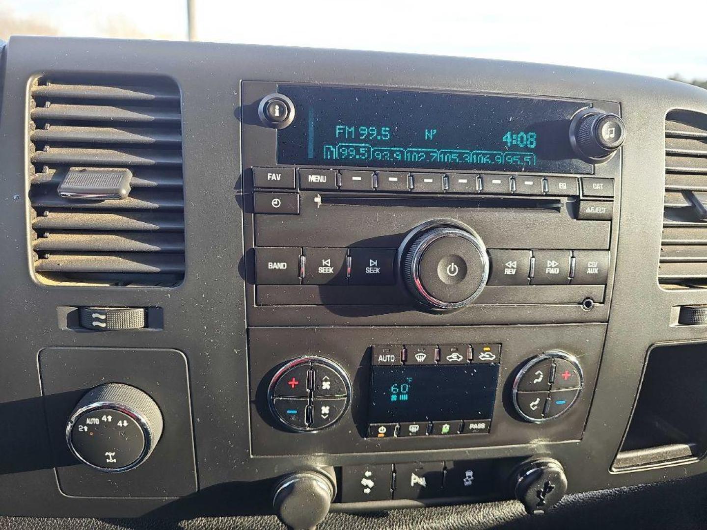 2012 BLACK CHEVROLET SILVERADO 1500 LT (1GCPKSE70CF) with an 5.3L engine, Automatic transmission, located at 495 Old Highway 20 West, South Sioux City, NE, 68776, (402) 494-2677, 42.458408, -96.443512 - Photo#11