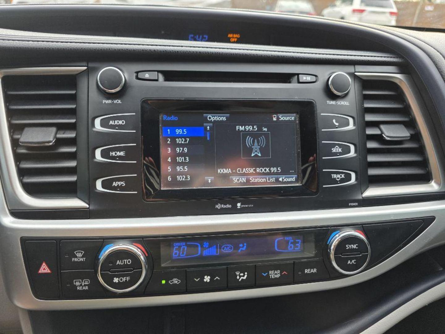 2015 BLACK TOYOTA HIGHLANDER LE (5TDBKRFH0FS) with an 3.5L engine, Automatic transmission, located at 495 Old Highway 20 West, South Sioux City, NE, 68776, (402) 494-2677, 42.458408, -96.443512 - Photo#33