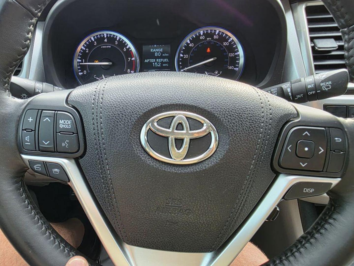2015 BLACK TOYOTA HIGHLANDER LE (5TDBKRFH0FS) with an 3.5L engine, Automatic transmission, located at 495 Old Highway 20 West, South Sioux City, NE, 68776, (402) 494-2677, 42.458408, -96.443512 - Photo#35