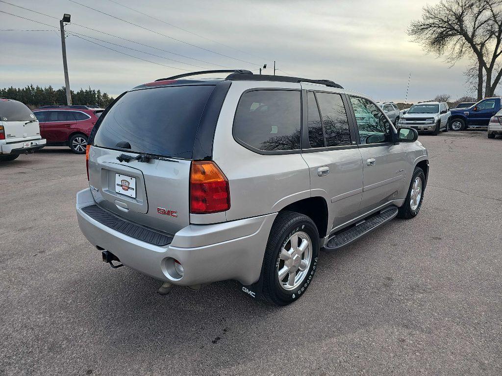 photo of 2006 GMC ENVOY 