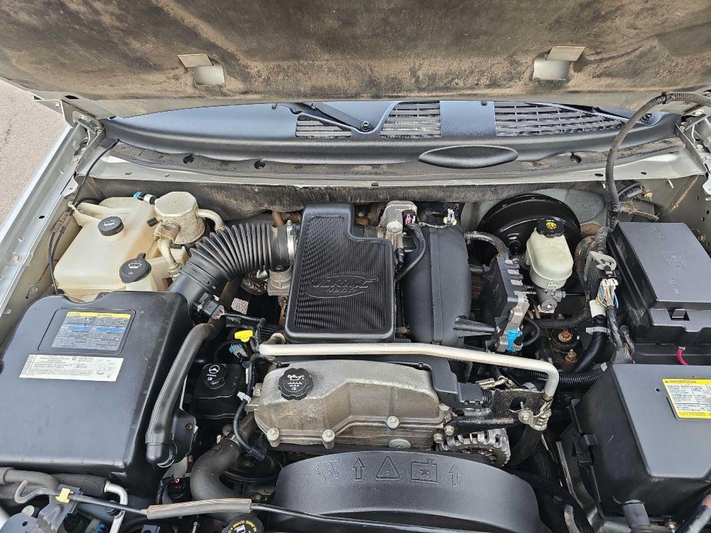2006 SILVER GMC ENVOY (1GKDT13S962) with an 4.2L engine, Automatic transmission, located at 495 Old Highway 20 West, South Sioux City, NE, 68776, (402) 494-2677, 42.458408, -96.443512 - Photo#10