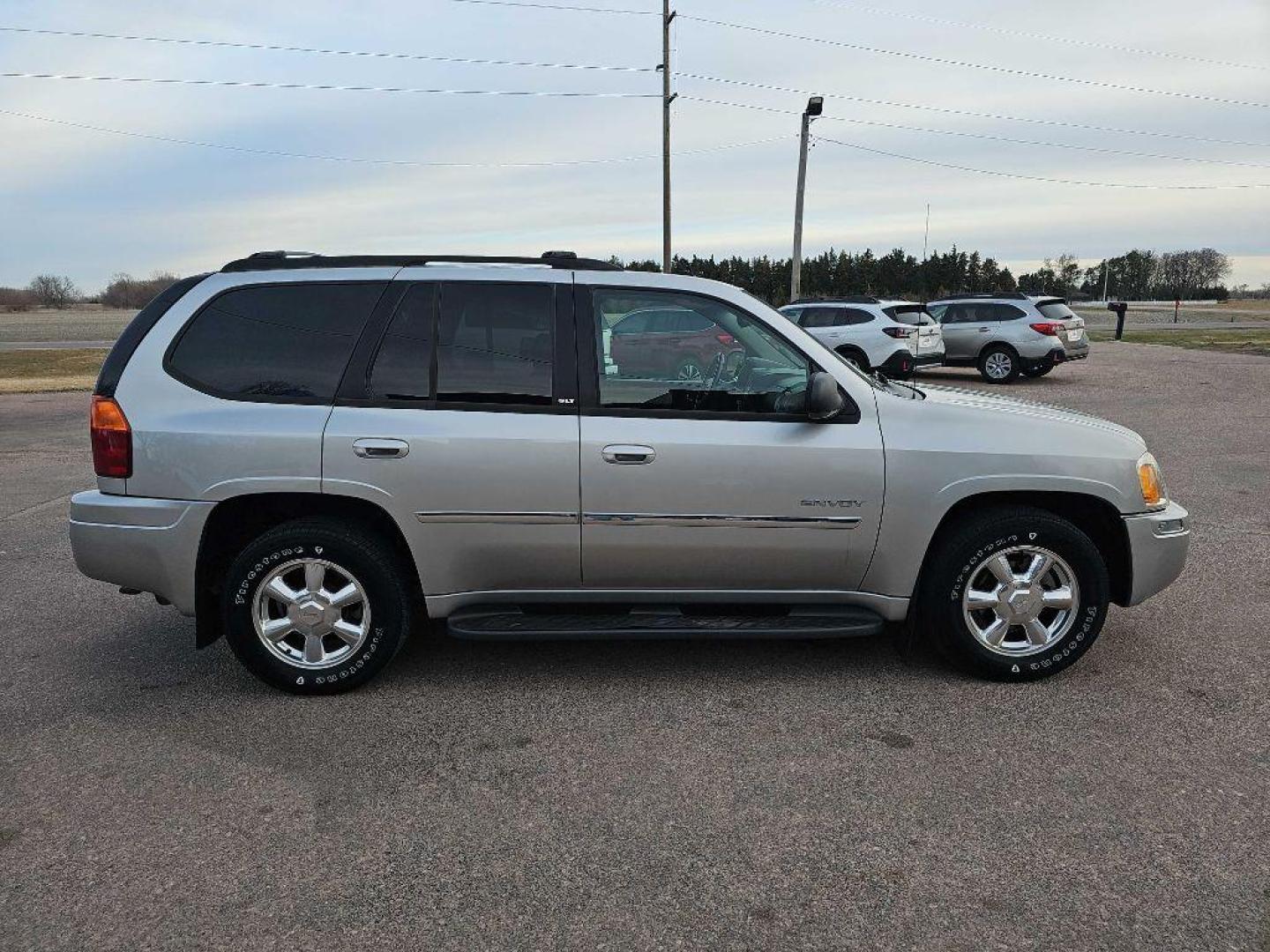 2006 SILVER GMC ENVOY (1GKDT13S962) with an 4.2L engine, Automatic transmission, located at 495 Old Highway 20 West, South Sioux City, NE, 68776, (402) 494-2677, 42.458408, -96.443512 - Photo#2