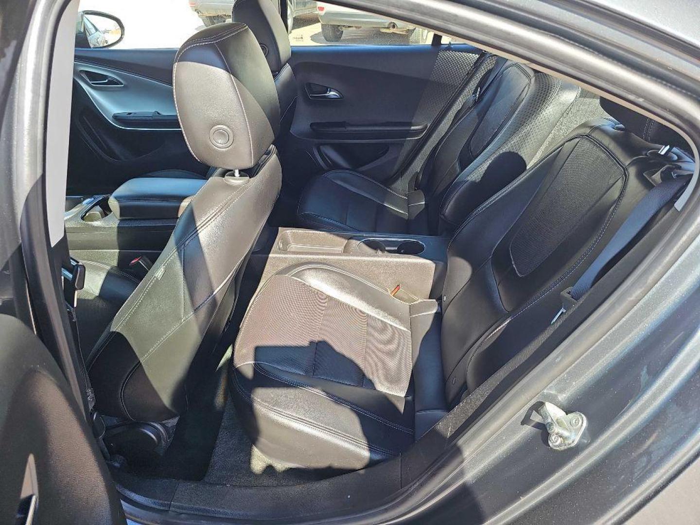 2012 GREY CHEVROLET VOLT (1G1RF6E40CU) with an 1.4L engine, Automatic transmission, located at 495 Old Highway 20 West, South Sioux City, NE, 68776, (402) 494-2677, 42.458408, -96.443512 - Photo#4