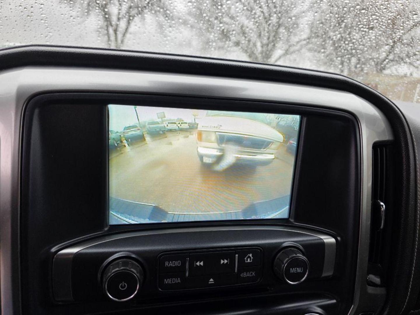 2017 SILVER CHEVROLET SILVERADO 1500 LTZ (3GCUKSECXHG) with an 5.3L engine, Automatic transmission, located at 495 Old Highway 20 West, South Sioux City, NE, 68776, (402) 494-2677, 42.458408, -96.443512 - Photo#14