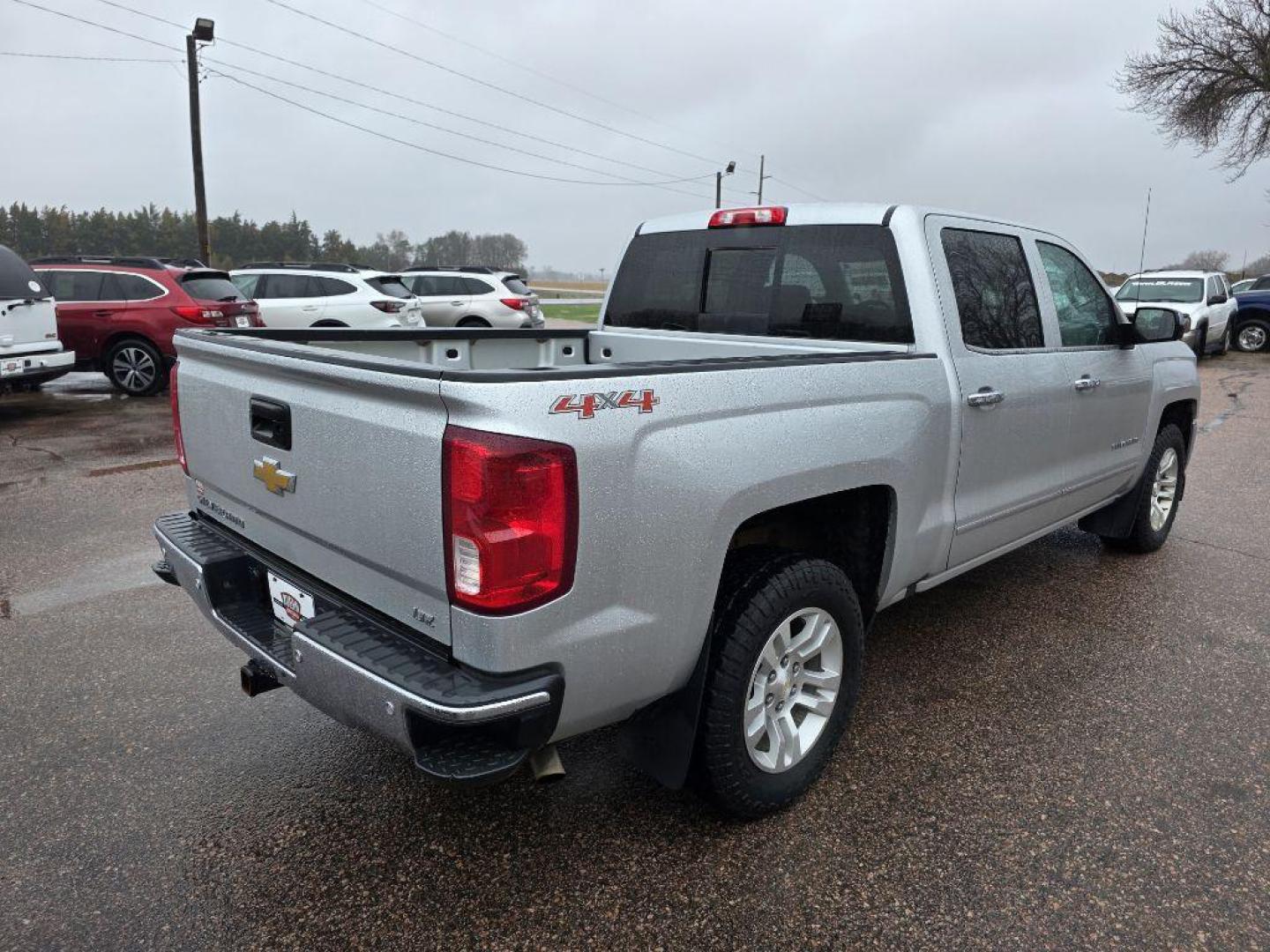 2017 SILVER CHEVROLET SILVERADO 1500 LTZ (3GCUKSECXHG) with an 5.3L engine, Automatic transmission, located at 495 Old Highway 20 West, South Sioux City, NE, 68776, (402) 494-2677, 42.458408, -96.443512 - Photo#2