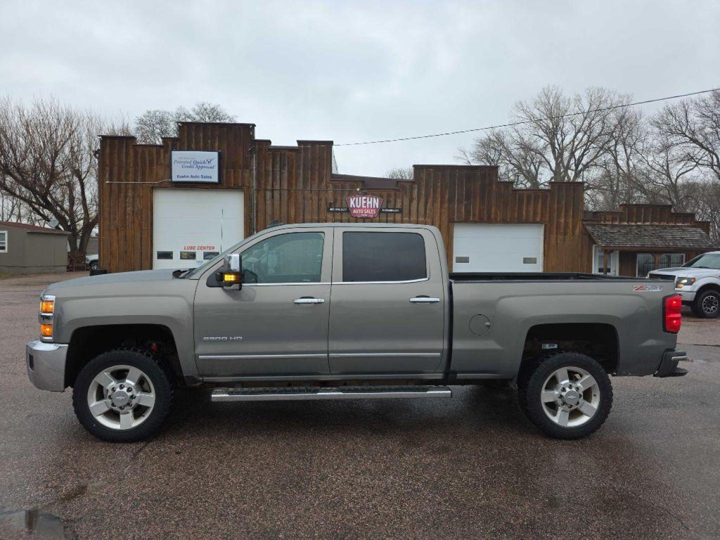 2017 BROWN CHEVROLET SILVERADO 2500 HEAVY DUTY LTZ (1GC1KWEG0HF) with an 6.0L engine, Automatic transmission, located at 495 Old Highway 20 West, South Sioux City, NE, 68776, (402) 494-2677, 42.458408, -96.443512 - Photo#1