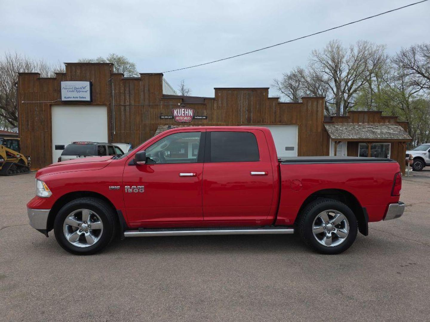 2017 RED RAM 1500 SLT (3C6RR7LT7HG) with an 5.7L engine, Automatic transmission, located at 495 Old Highway 20 West, South Sioux City, NE, 68776, (402) 494-2677, 42.458408, -96.443512 - Photo#0