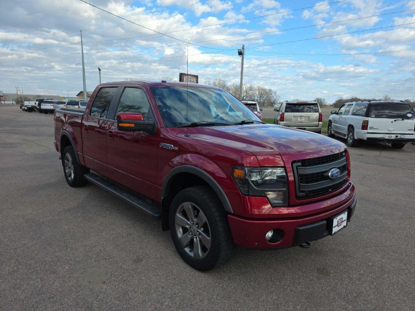 2014 RED FORD F150 SUPERCREW (1FTFW1EF4EK) with an 5.0L engine, Automatic transmission, located at 495 Old Highway 20 West, South Sioux City, NE, 68776, (402) 494-2677, 42.458408, -96.443512 - Photo#5