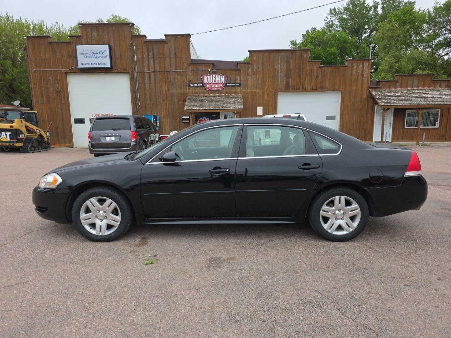 2014 BLACK CHEVROLET IMPALA LIMITED LT (2G1WB5E39E1) with an 3.6L engine, Automatic transmission, located at 495 Old Highway 20 West, South Sioux City, NE, 68776, (402) 494-2677, 42.458408, -96.443512 - Photo#1