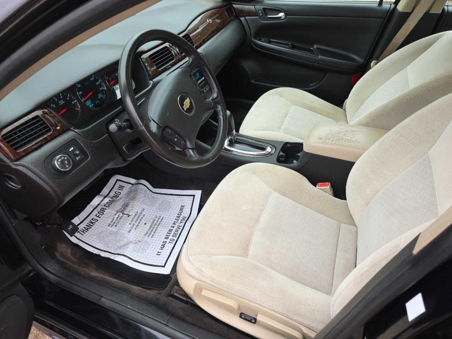 2014 BLACK CHEVROLET IMPALA LIMITED LT (2G1WB5E39E1) with an 3.6L engine, Automatic transmission, located at 495 Old Highway 20 West, South Sioux City, NE, 68776, (402) 494-2677, 42.458408, -96.443512 - Photo#6