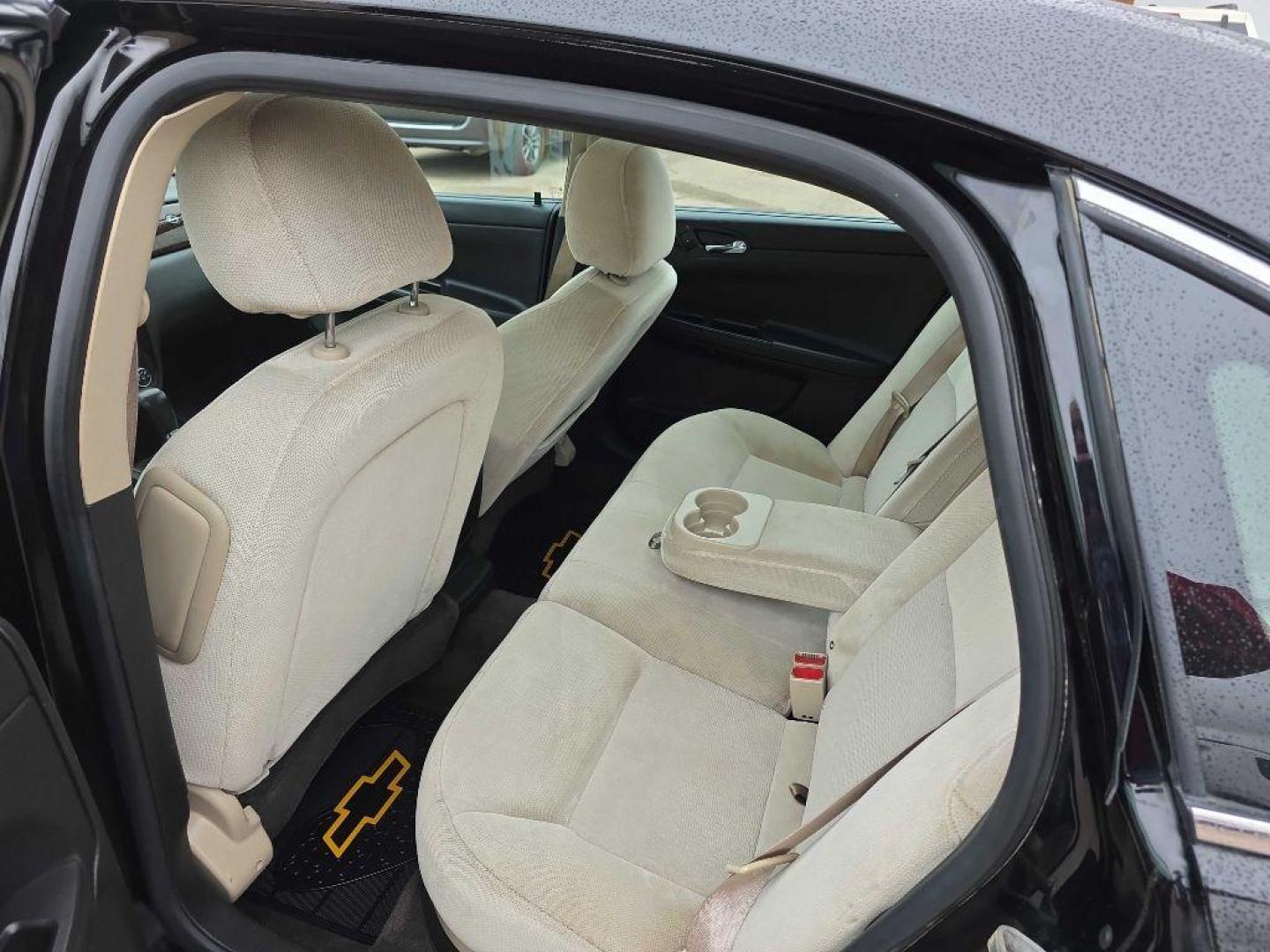2014 BLACK CHEVROLET IMPALA LIMITED LT (2G1WB5E39E1) with an 3.6L engine, Automatic transmission, located at 495 Old Highway 20 West, South Sioux City, NE, 68776, (402) 494-2677, 42.458408, -96.443512 - Photo#8
