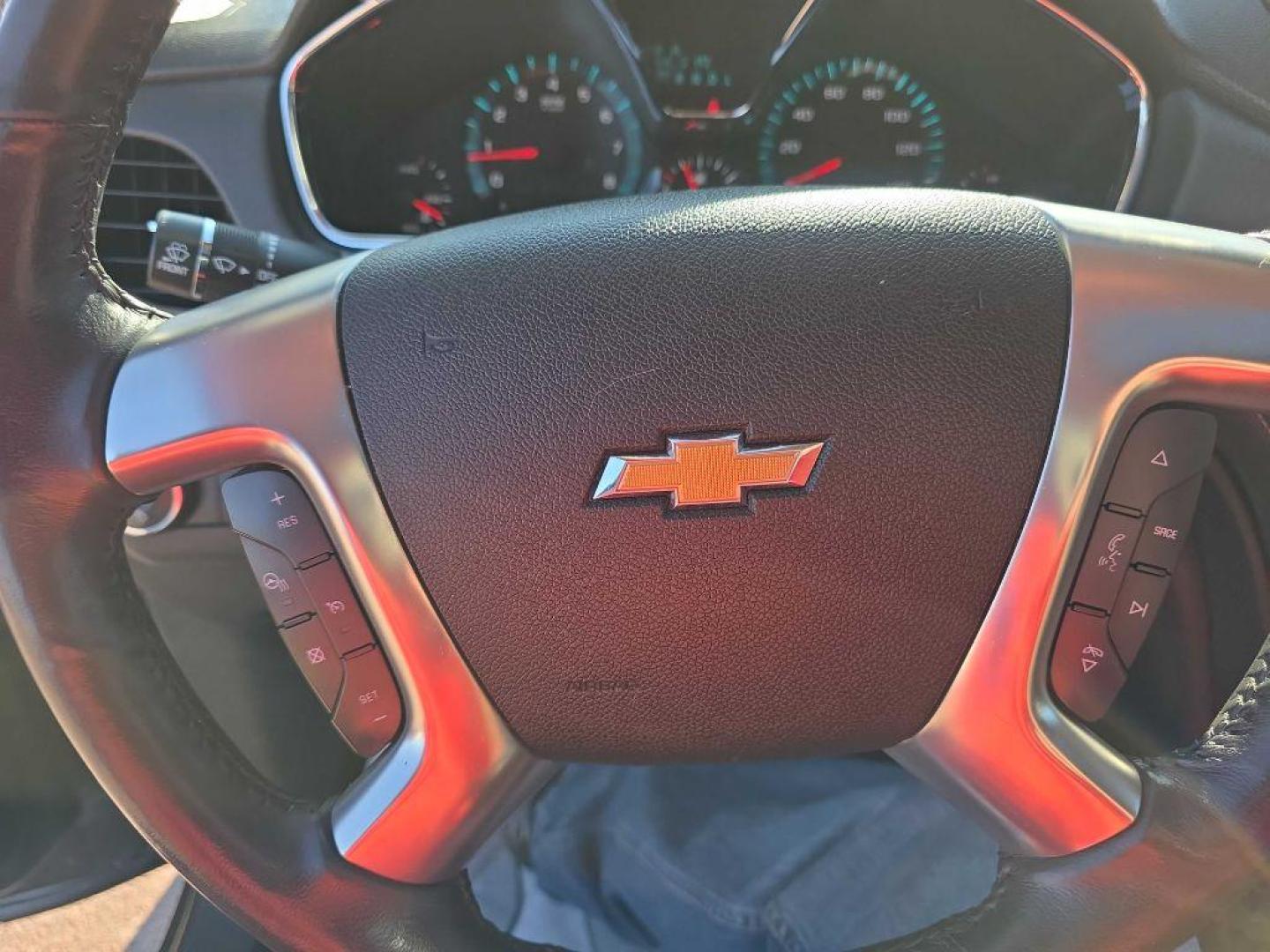 2014 GREY CHEVROLET TRAVERSE LTZ (1GNKVJKD7EJ) with an 3.6L engine, Automatic transmission, located at 495 Old Highway 20 West, South Sioux City, NE, 68776, (402) 494-2677, 42.458408, -96.443512 - Photo#19