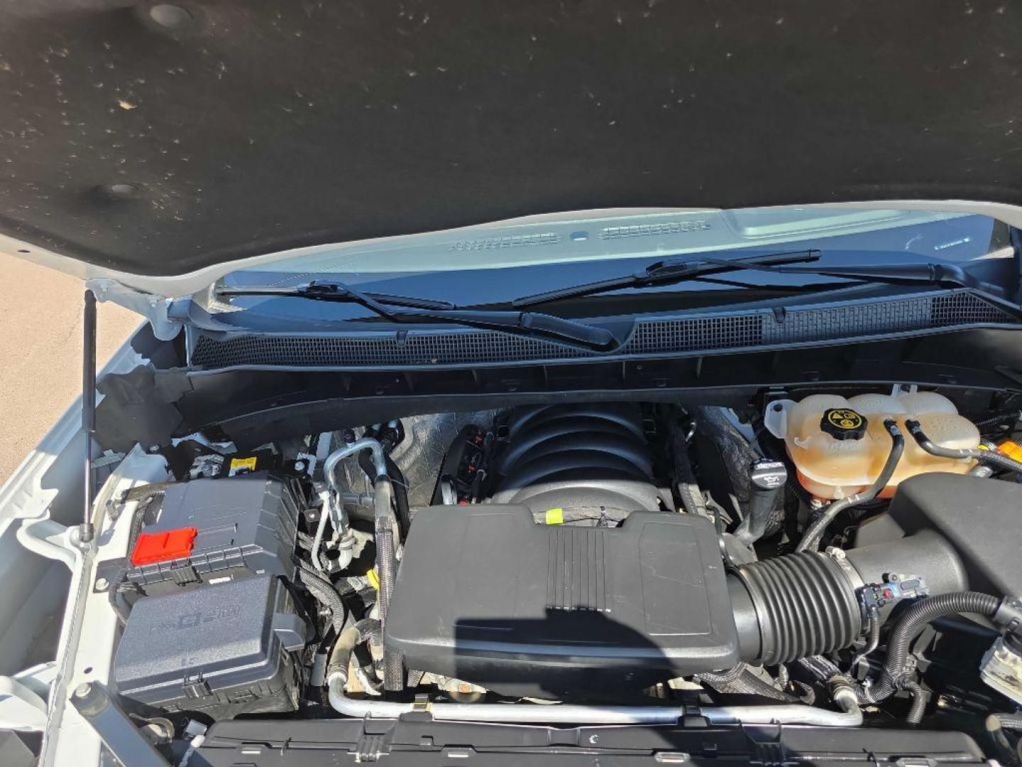 2022 WHITE CHEVROLET SILVERADO 1500 LTZ (3GCUDGEDXNG) with an 5.3L engine, Automatic transmission, located at 495 Old Highway 20 West, South Sioux City, NE, 68776, (402) 494-2677, 42.458408, -96.443512 - Photo#24