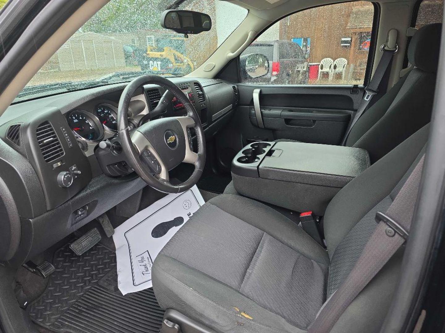 2011 BLACK CHEVROLET SILVERADO 1500 LT (3GCPKSE3XBG) with an 5.3L engine, Automatic transmission, located at 495 Old Highway 20 West, South Sioux City, NE, 68776, (402) 494-2677, 42.458408, -96.443512 - Photo#7