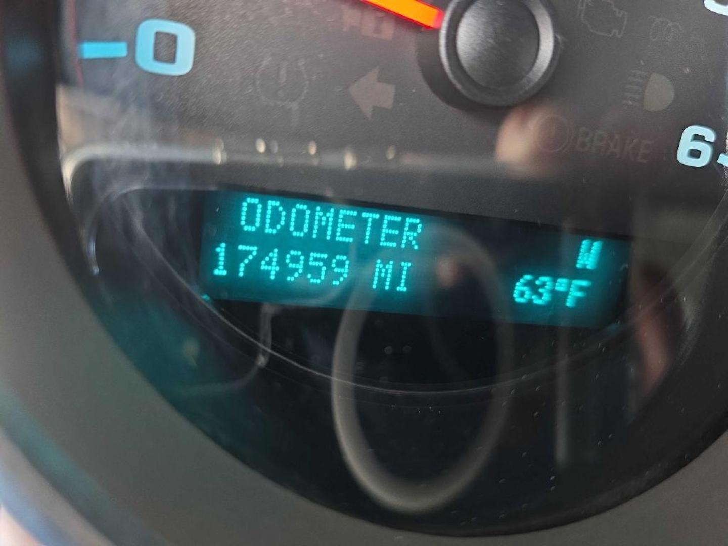 2011 BLACK CHEVROLET SILVERADO 1500 LT (3GCPKSE3XBG) with an 5.3L engine, Automatic transmission, located at 495 Old Highway 20 West, South Sioux City, NE, 68776, (402) 494-2677, 42.458408, -96.443512 - Photo#11