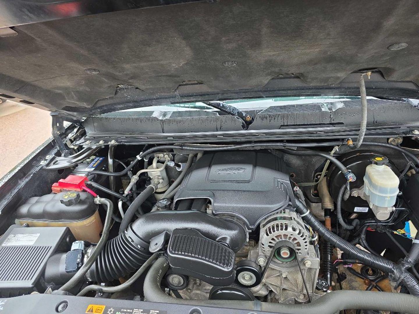 2011 BLACK CHEVROLET SILVERADO 1500 LT (3GCPKSE3XBG) with an 5.3L engine, Automatic transmission, located at 495 Old Highway 20 West, South Sioux City, NE, 68776, (402) 494-2677, 42.458408, -96.443512 - Photo#12