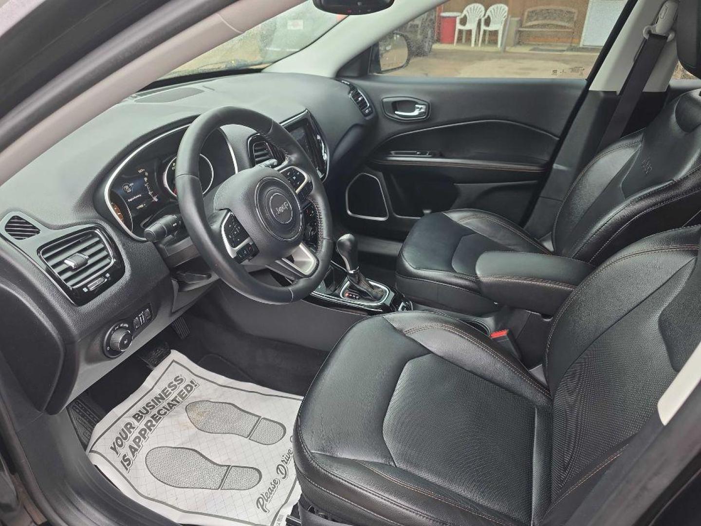 2018 BLACK JEEP COMPASS LIMITED (3C4NJDCB8JT) with an 2.4L engine, Automatic transmission, located at 495 Old Highway 20 West, South Sioux City, NE, 68776, (402) 494-2677, 42.458408, -96.443512 - Photo#7