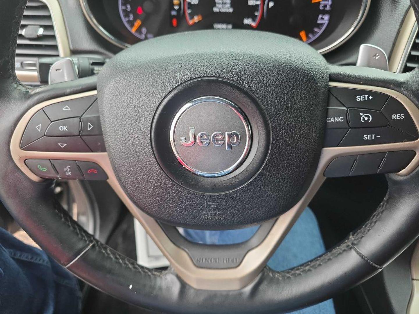 2014 BLACK JEEP GRAND CHEROKEE LIMITED (1C4RJFBG1EC) with an 3.6L engine, Automatic transmission, located at 495 Old Highway 20 West, South Sioux City, NE, 68776, (402) 494-2677, 42.458408, -96.443512 - Photo#11